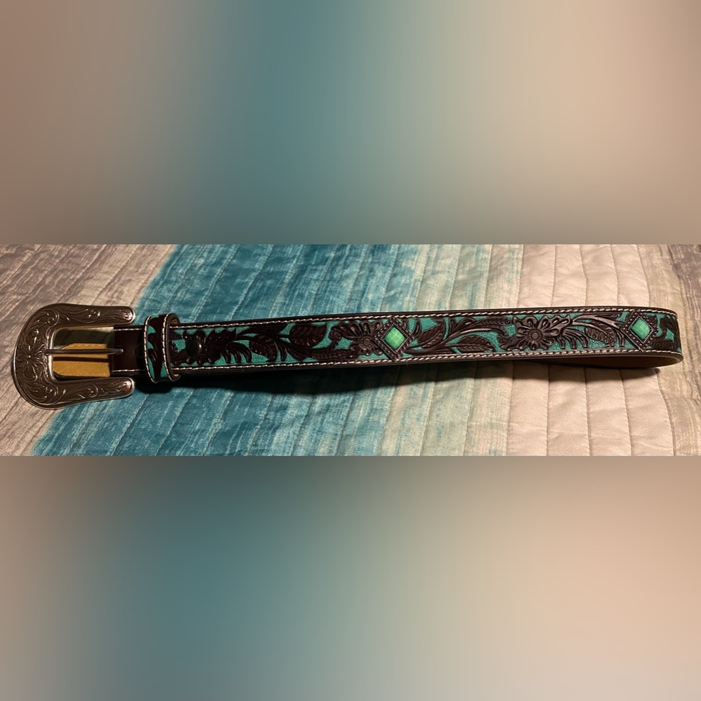 Gorgeous western belt